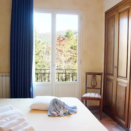 Bed & Breakfast Bounty 3*