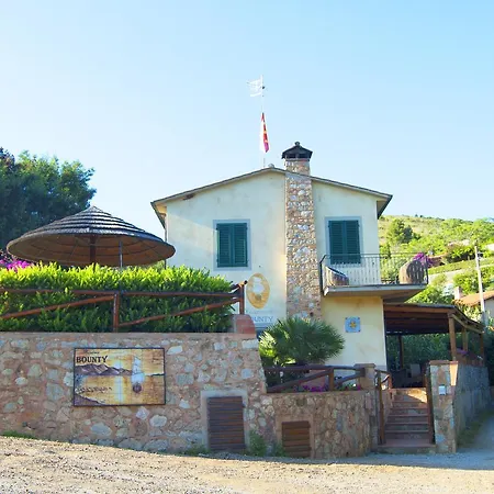 Bounty Bed & Breakfast 3*